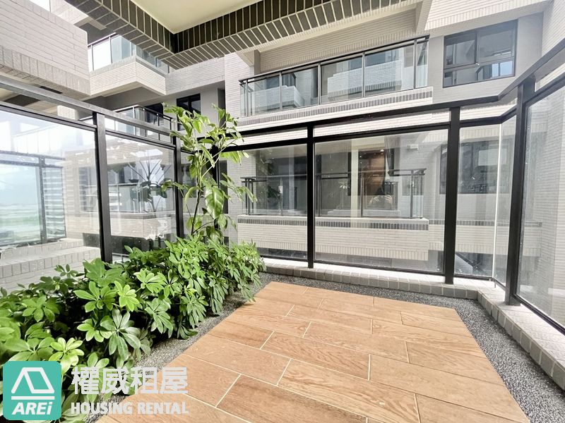 楠梓高大特區｜崑庭馥御｜可租補｜2房2衛+雙平車