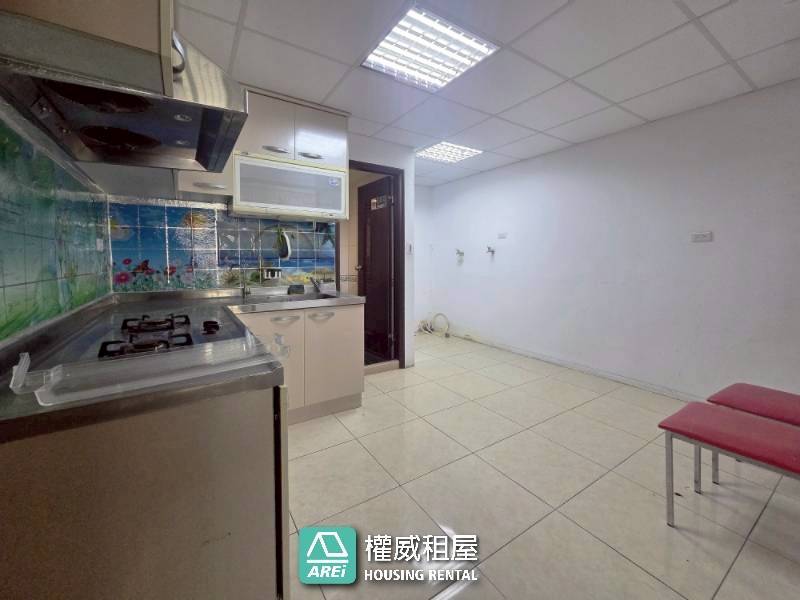 三多商圈｜光華夜市｜整棟透天店住｜住辦通用