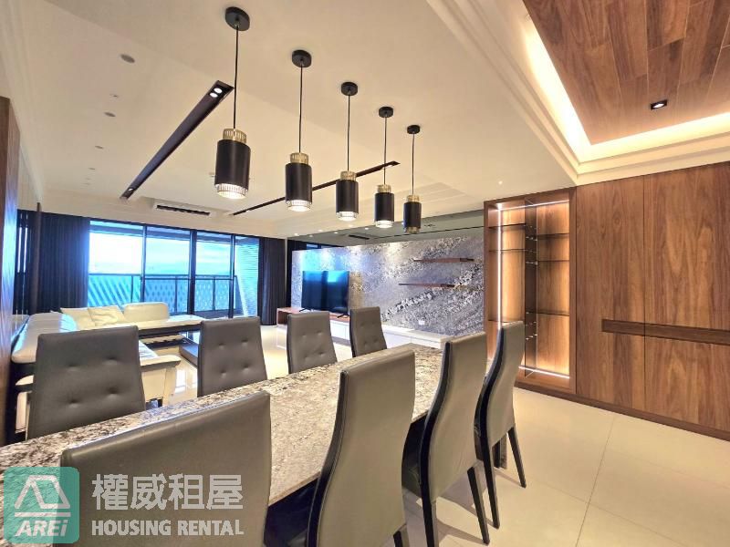 美術館龍騰極緻4房2廳3衛2陽台+雙平車
