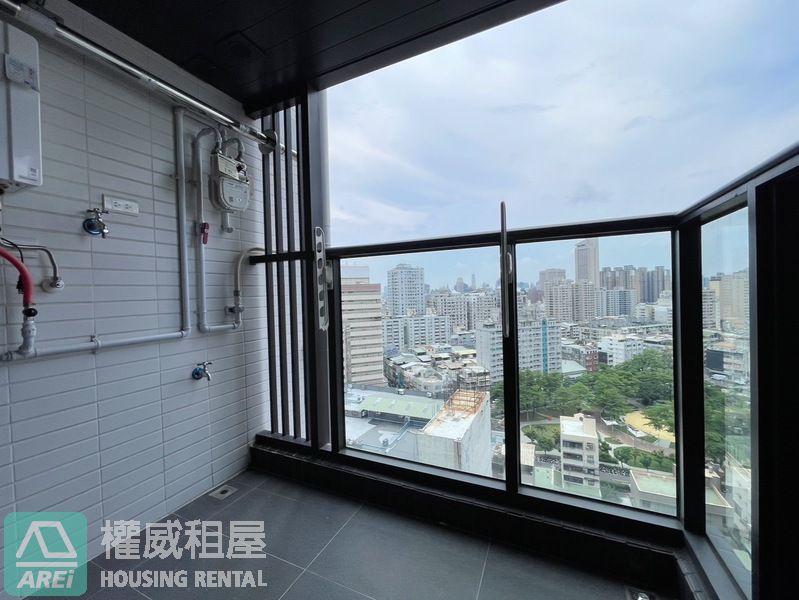 三多京城新世界清晰簡約兩房平車可租補