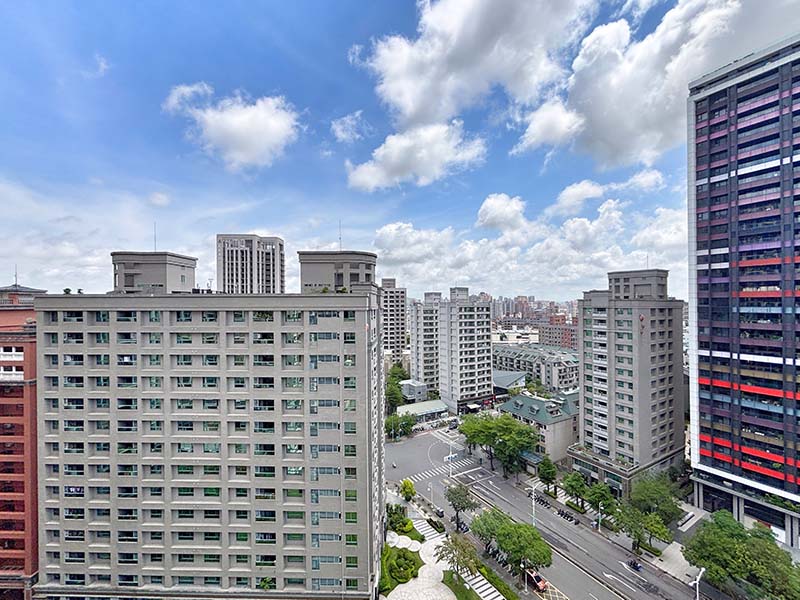 📍藏風景【美術綠景中心】高樓大坪數3+1房平車