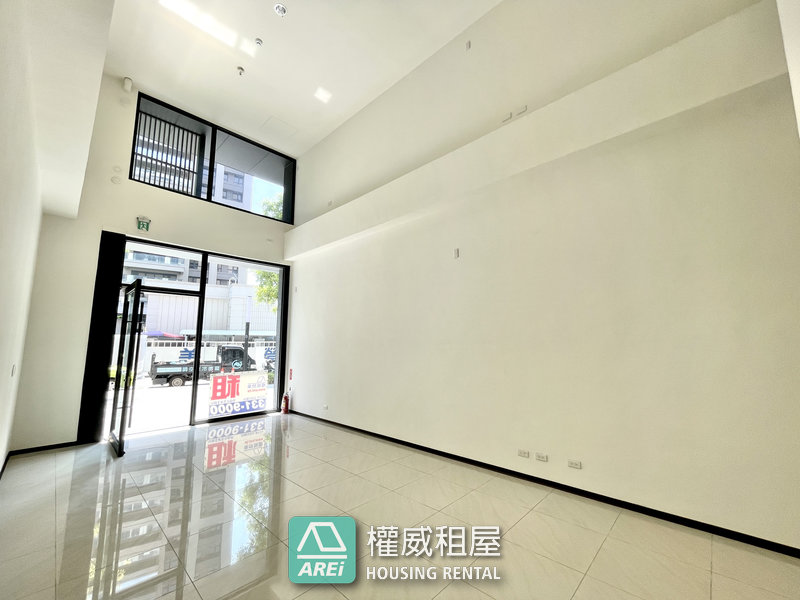 民族大樂｜河堤世界｜挑高 黃金店面