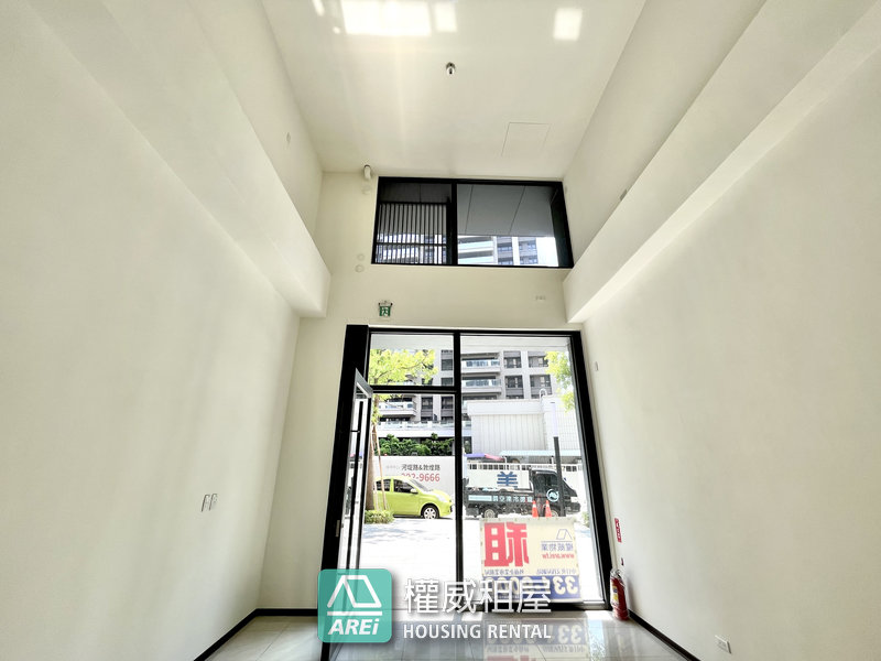 民族大樂｜河堤世界｜挑高 黃金店面