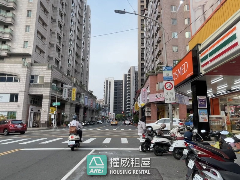 民族大樂｜河堤世界｜挑高 黃金店面