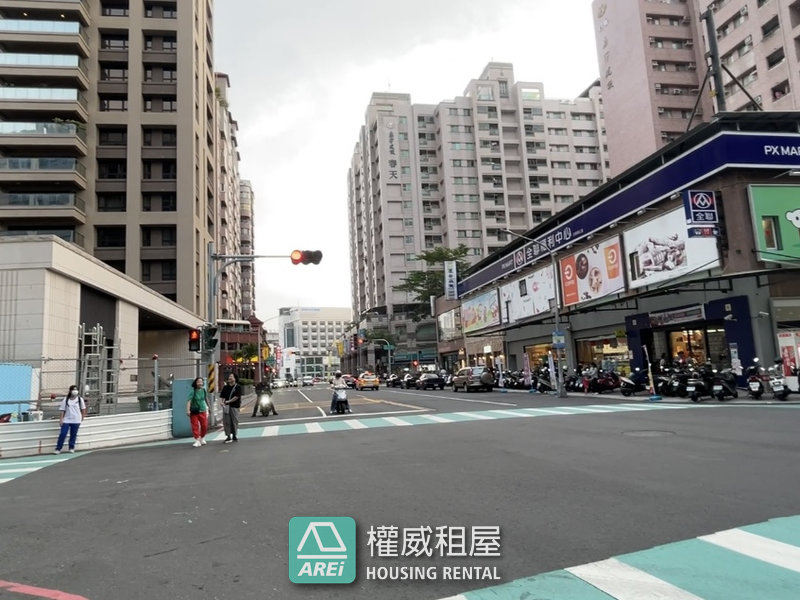 民族大樂｜河堤世界｜挑高 黃金店面