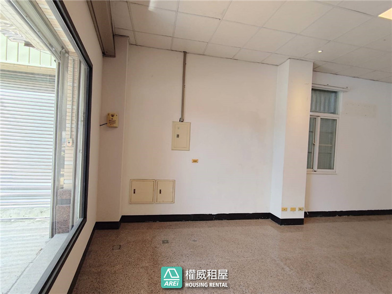 高大特區|臨路六米面寬店面|大坪好規劃