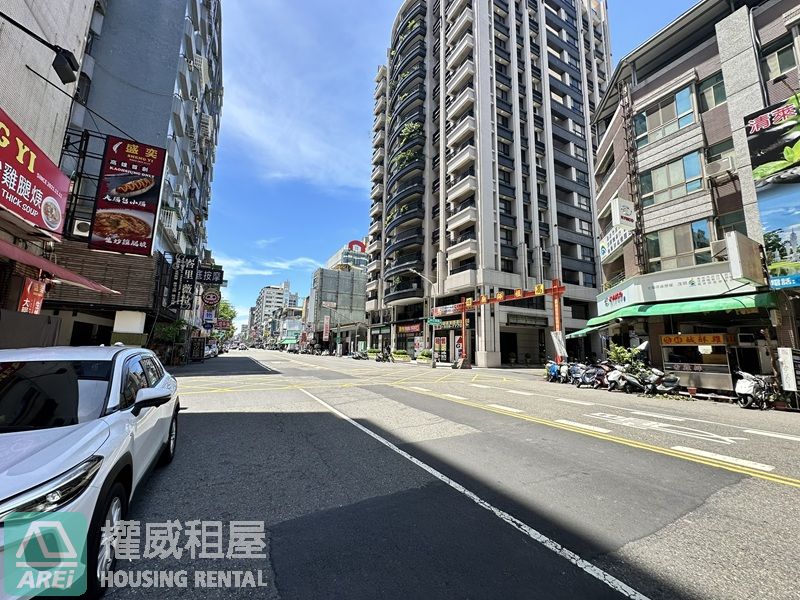 六合夜市自立路上2樓辦公室