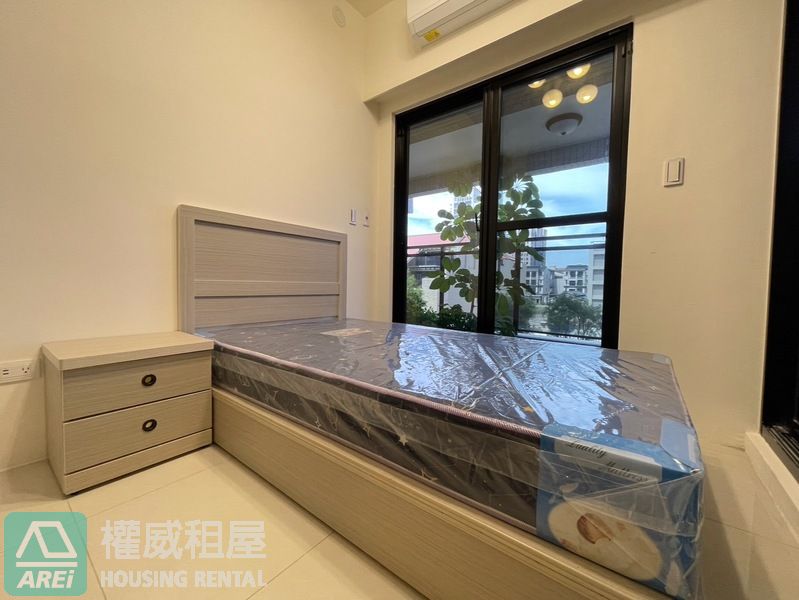 高大特區崑庭馥御全新2+1平車可租補
