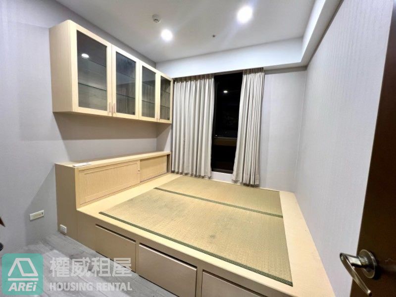 Top協勝發|高鐵特區|高樓景觀讚|大三房三陽台