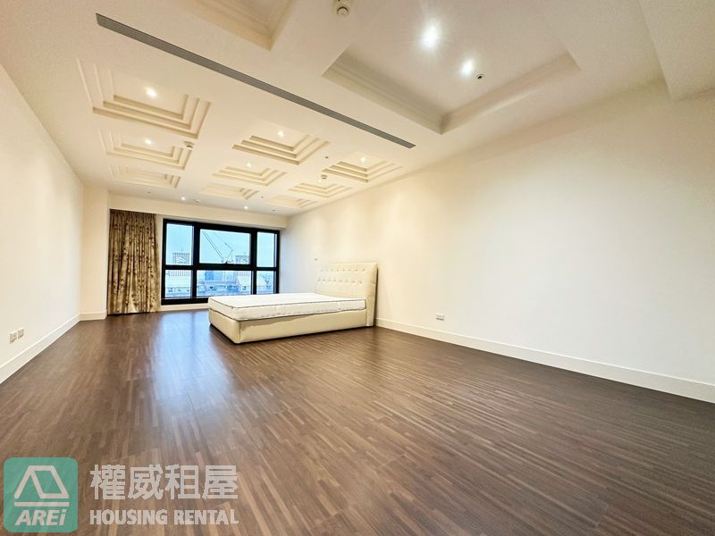 愛河凱悅景觀四房雙主臥平車