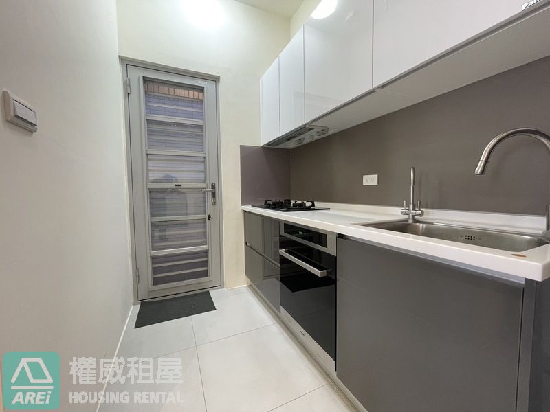 高大拓真採光寵物友善兩房平車可租補