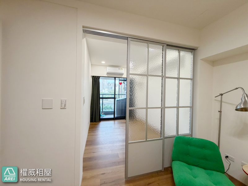 歡迎租補可寵物| 三多商圈| 京城新世界 | 全新兩房平車