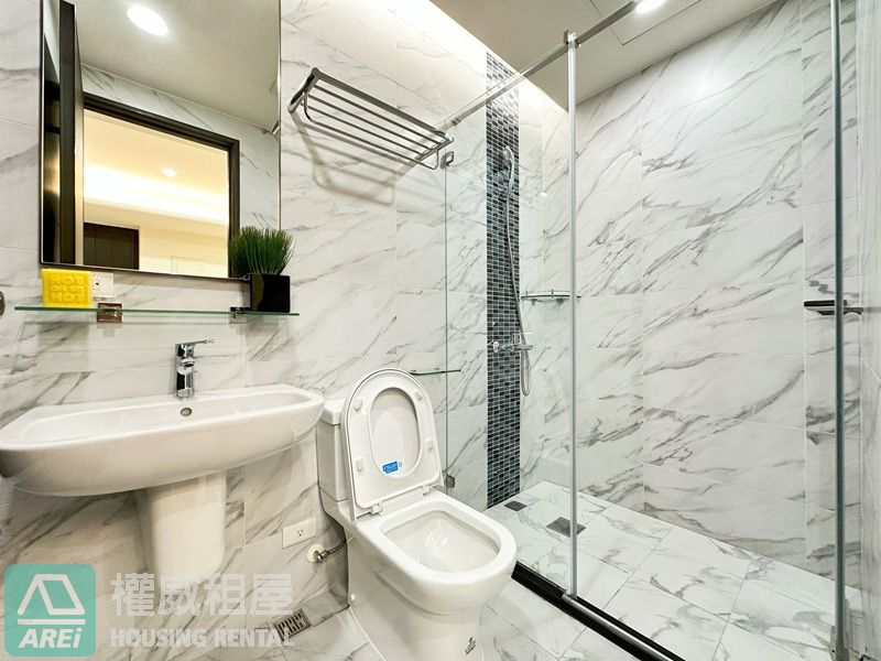 正義車站綠廳院全新2房車位可租補