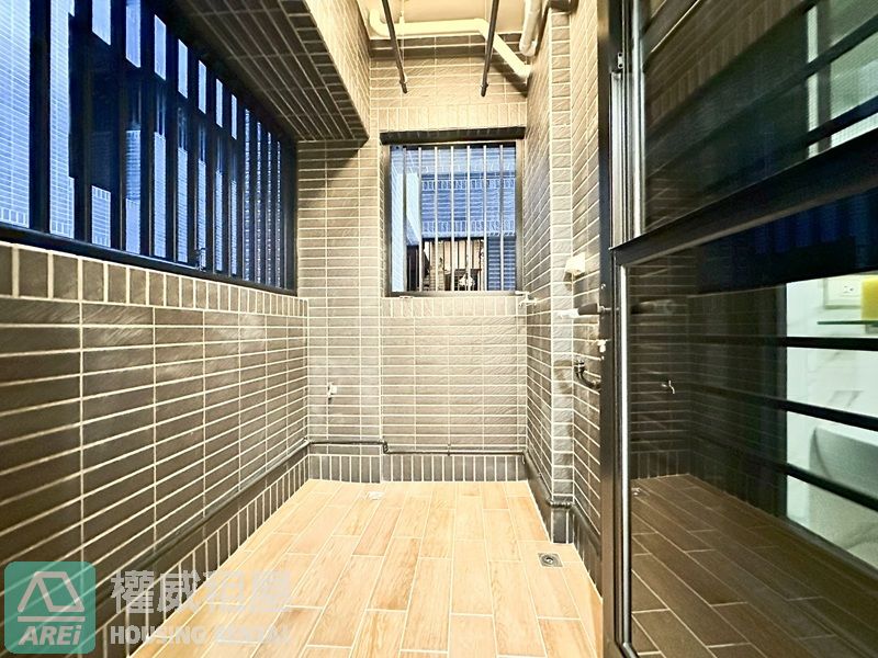 正義車站綠廳院全新2房車位可租補