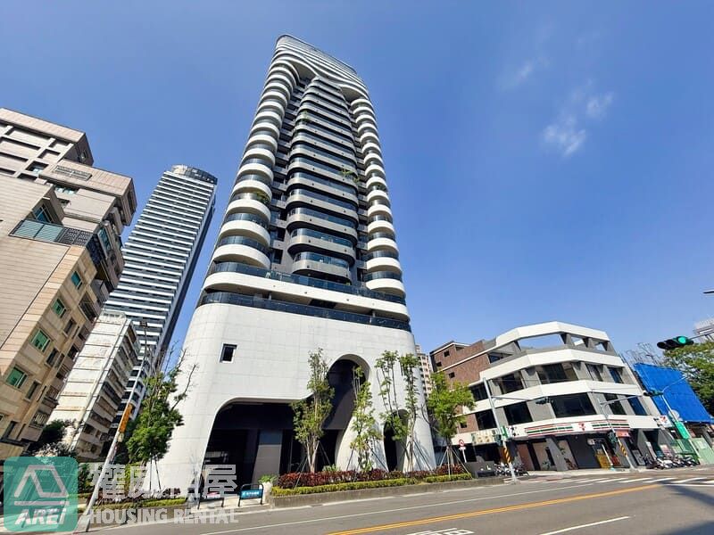 中央公園民生香榭採光通風兩房車位