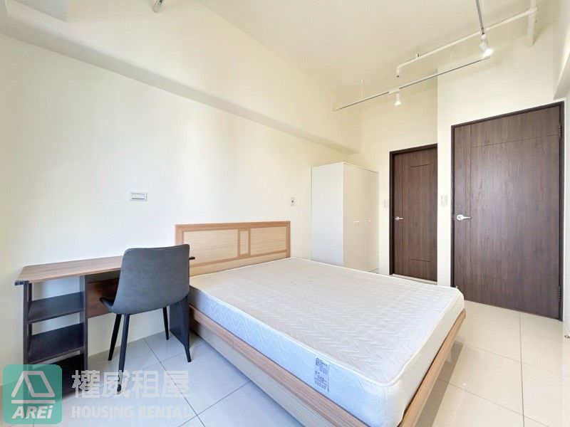 戀戀風尚｜高大特區高樓2+1房2衛平車