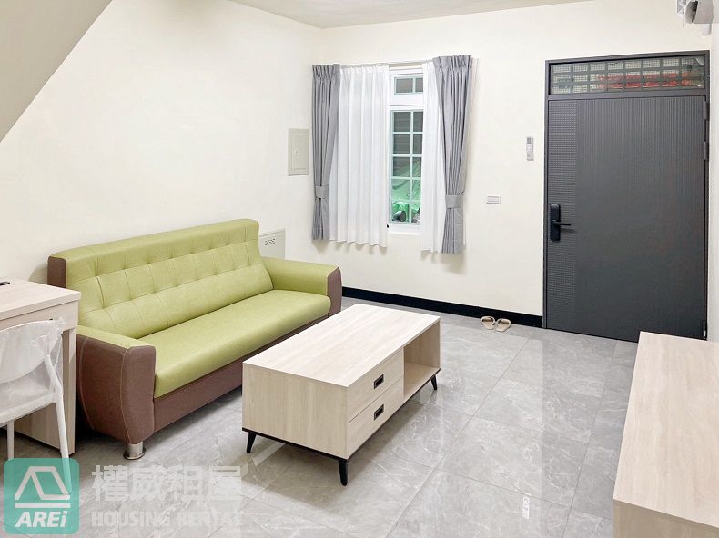 C28高雄高工商圈全棟翻新優質4房透天(已補部分家具)