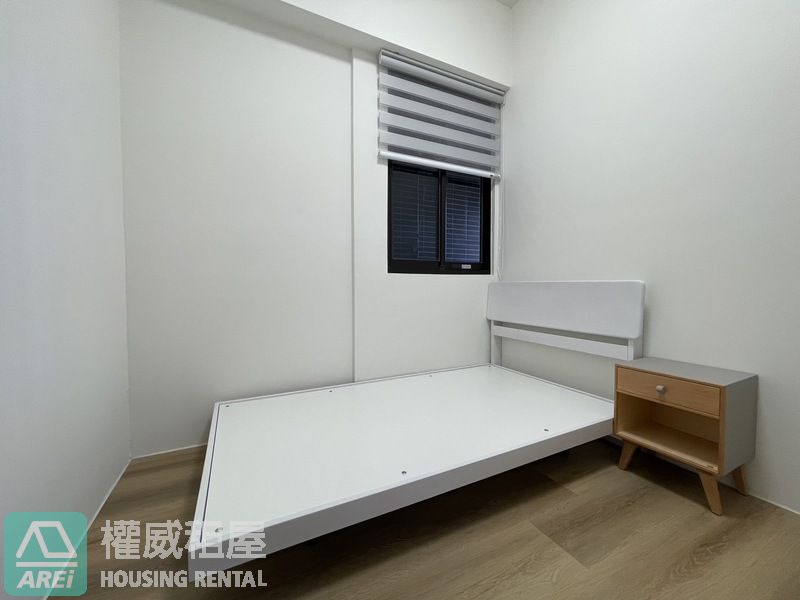 東區研森全新採光無印2+1房平車