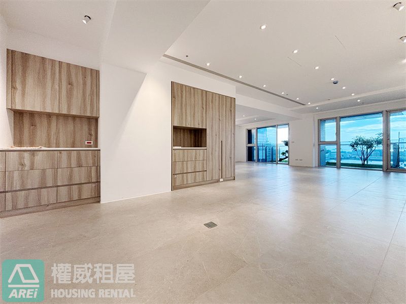 亞灣領袖入席港景制震豪邸｜大船入港3+1房平車