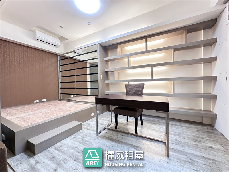 ✨凹子底捷運旁｜堅山大世紀｜泳池會館｜全新油漆＋全新冷氣｜質感大空間 3+1 房含平車✨