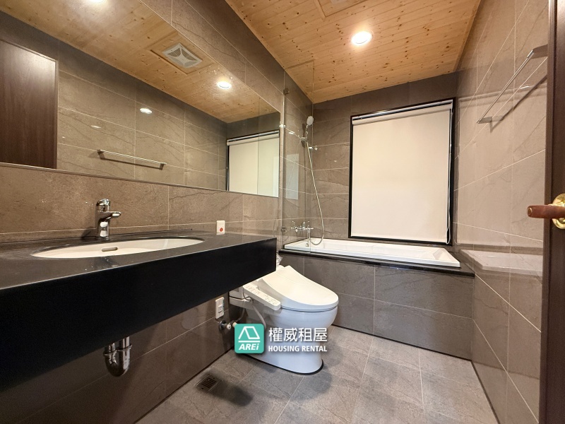 崑庭馥御｜永久棟距極簡風格｜3房平車