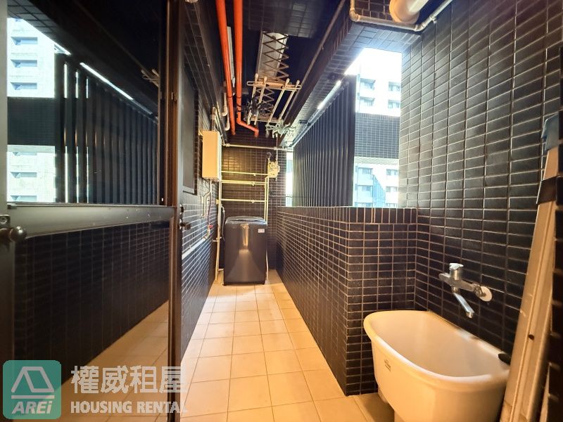 欣灣時代｜絕美景觀近輕軌｜高樓層2房2位平車