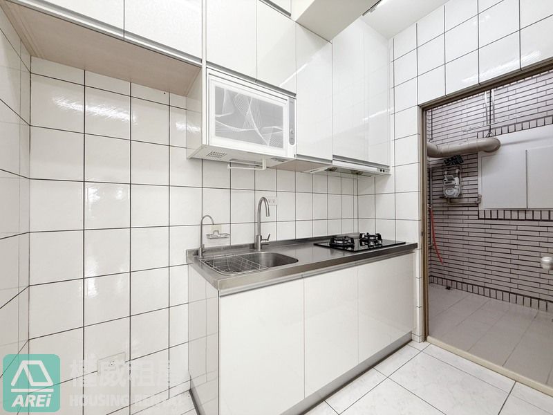 義華機能商圈卡第亞前後陽台採光大兩房車位