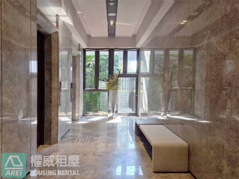 雙面採光x 可租補x 左營高鐵x 鑫悅|三鐵共構x 三房平車