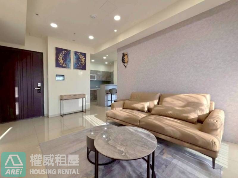 雙面採光x 可租補x 左營高鐵x 鑫悅|三鐵共構x 三房平車