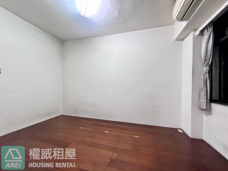 文化中心商圈｜稀有四房大坪數｜華廈電梯