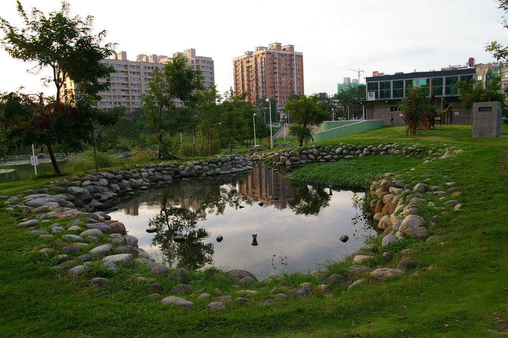 可租補x輕軌高雄高工x高樓景觀宅x邊間大面寬採光x和築豐光