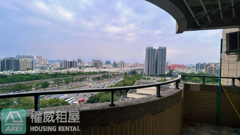 楠梓大四房空屋可寵家具可談