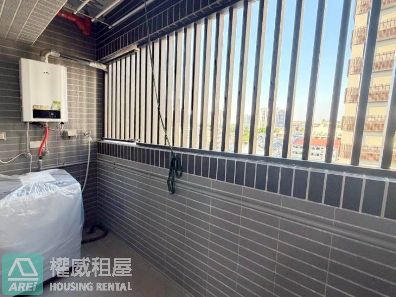 高大特區| 華雄交響曲| 河畔首排| 全新兩房平車含管