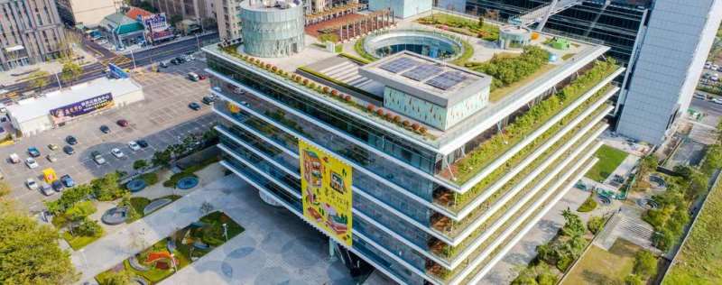 繽海｜從三多走向海岸，讓生活有一點柔光｜三房車位