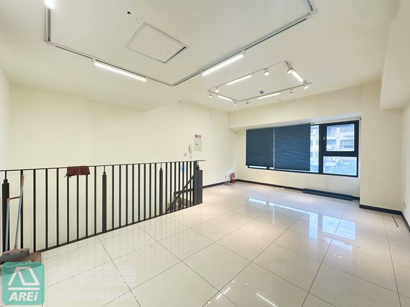 仁武大麗城八德商圈1+2樓金店面