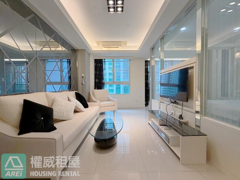 亞灣區三多商圈｜iHOME質感1大房