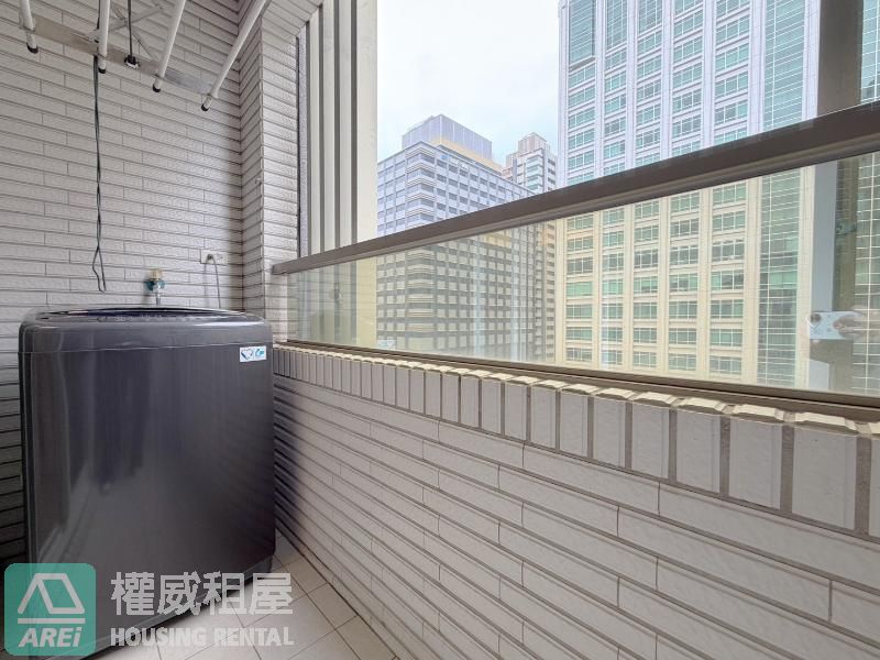 亞灣區三多商圈｜iHOME質感1大房