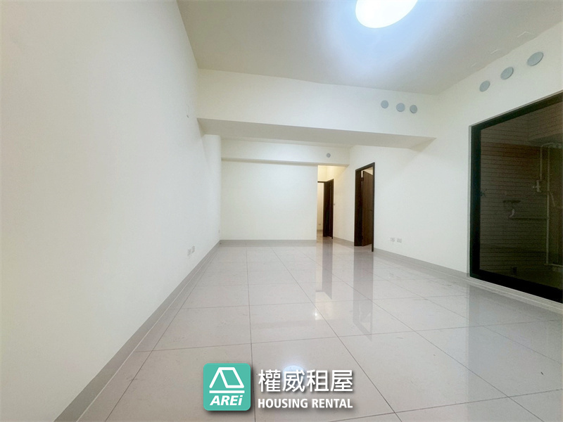 繽海｜從三多走向海岸，讓生活有一點柔光｜三房車位