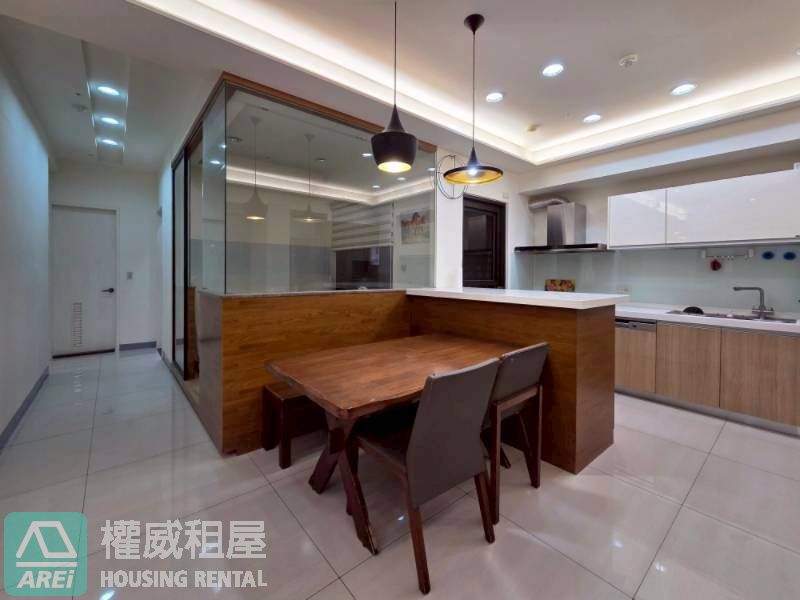 R16新左營高鐵 | TOP協勝發 | 高鐵特區 | 三房可租補