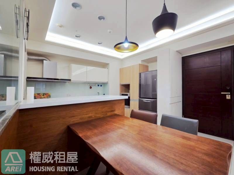 R16新左營高鐵 | TOP協勝發 | 高鐵特區 | 三房可租補