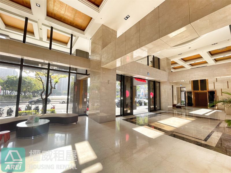 R16新左營高鐵 | TOP協勝發 | 高鐵特區 | 三房可租補