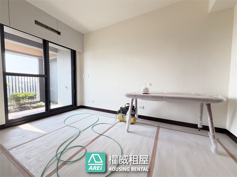 華雄交響曲｜兩房兩衛浴平車・住進河光與微風的每日序曲