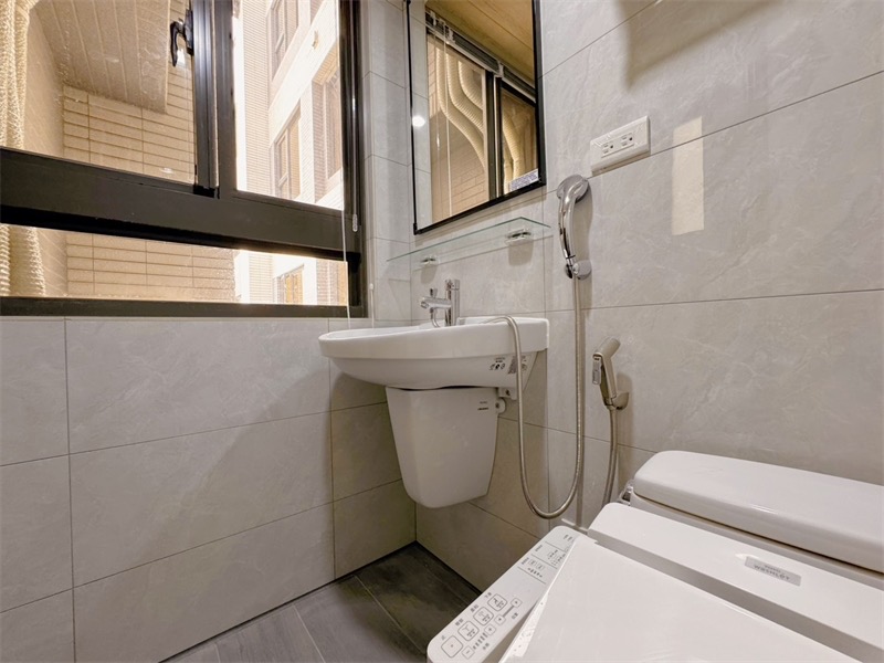 🚋高科大輕軌旁｜和築豐光無敵景觀高樓層｜全新採光2房2衛｜可租補