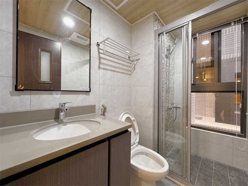 🚋高科大輕軌旁｜和築豐光無敵景觀高樓層｜全新採光2房2衛｜可租補