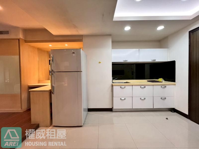 🏡 美術館|印象巴黎|1房+1衛有浴缸|平車