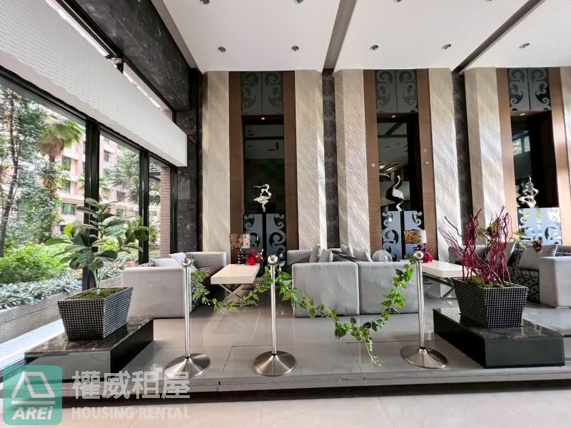 🏡 美術館|印象巴黎|1房+1衛有浴缸|平車