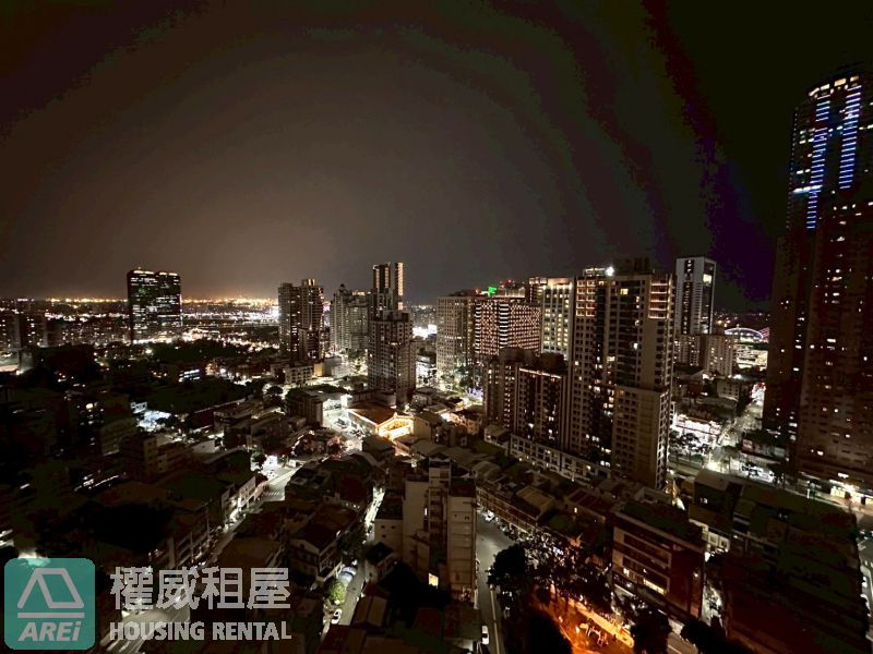 京城新世界｜R8 三多商圈核心．高樓景觀 2房雙衛｜平面車位可租