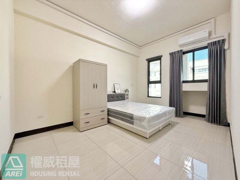 仁武皇家美墅精品四層雙車墅傢俱全