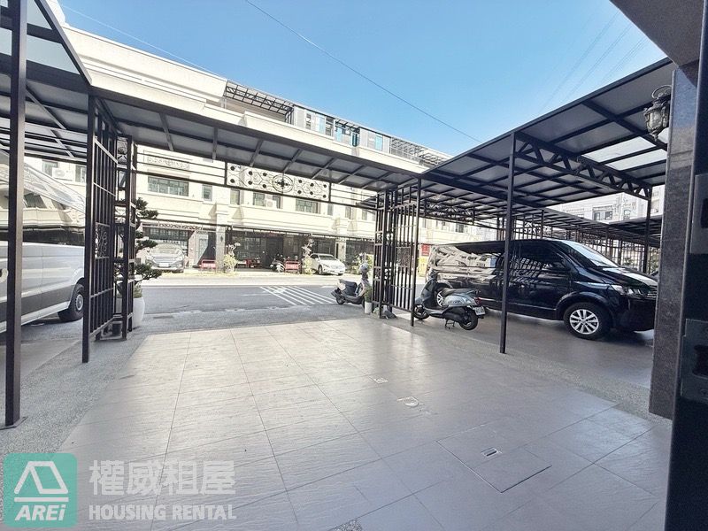 仁武皇家美墅精品四層雙車墅傢俱全