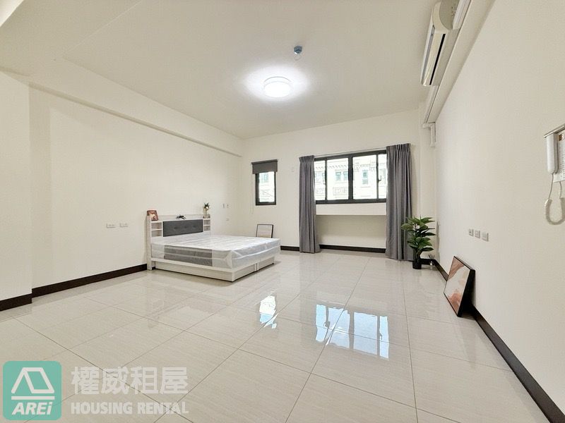 仁武皇家美墅精品四層雙車墅傢俱全